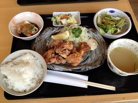 かんのやの鶏唐揚げ定食